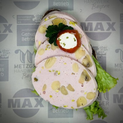 Champignonlyoner mit Pistazie Aufschnitt