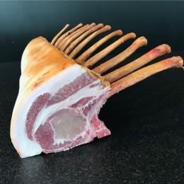 Dry aged Duroc Kotelett am Stück, angeräuchert