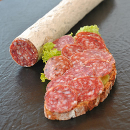 Italienische Salami mit Edelschimmel